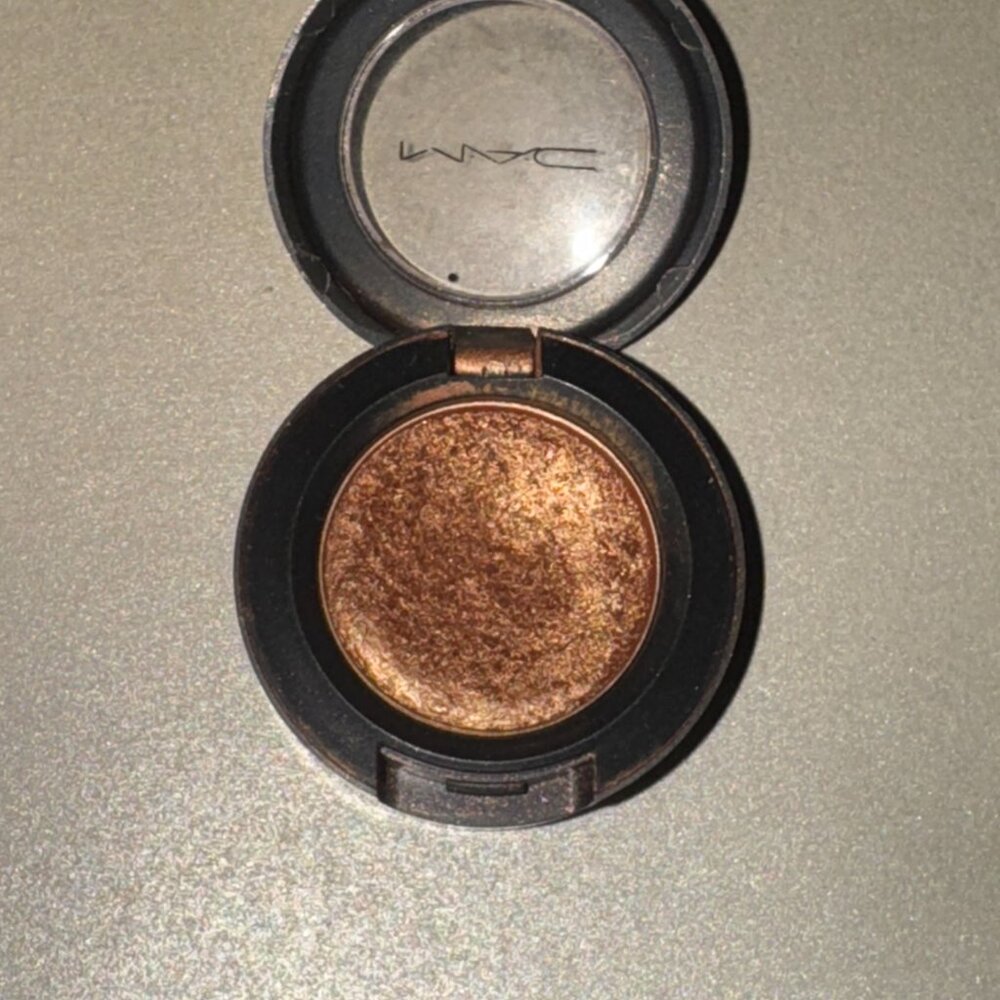 MAC Amber Lights Eyeshadow